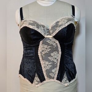 Vintage pleasure state padded underwire bra corset & bustier with floral lace